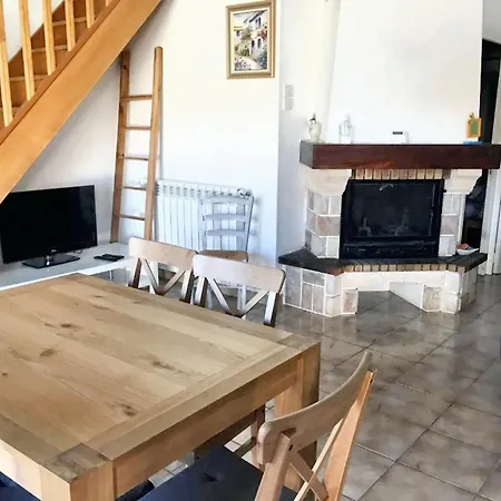 Maison Avec Jardin A - Confort Et Tranquillite *