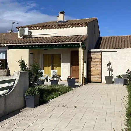 Holiday home Maison Avec Jardin A - Confort Et Tranquillite *